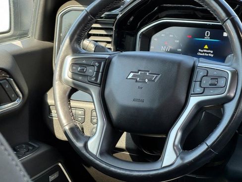Used 2022 Chevrolet Silverado 1500 RST image 12