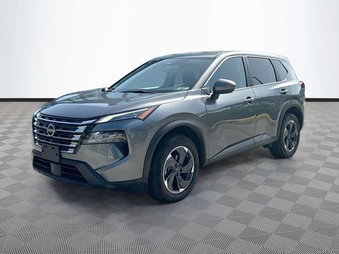 Used 2024 Nissan Rogue SV FWD image 3