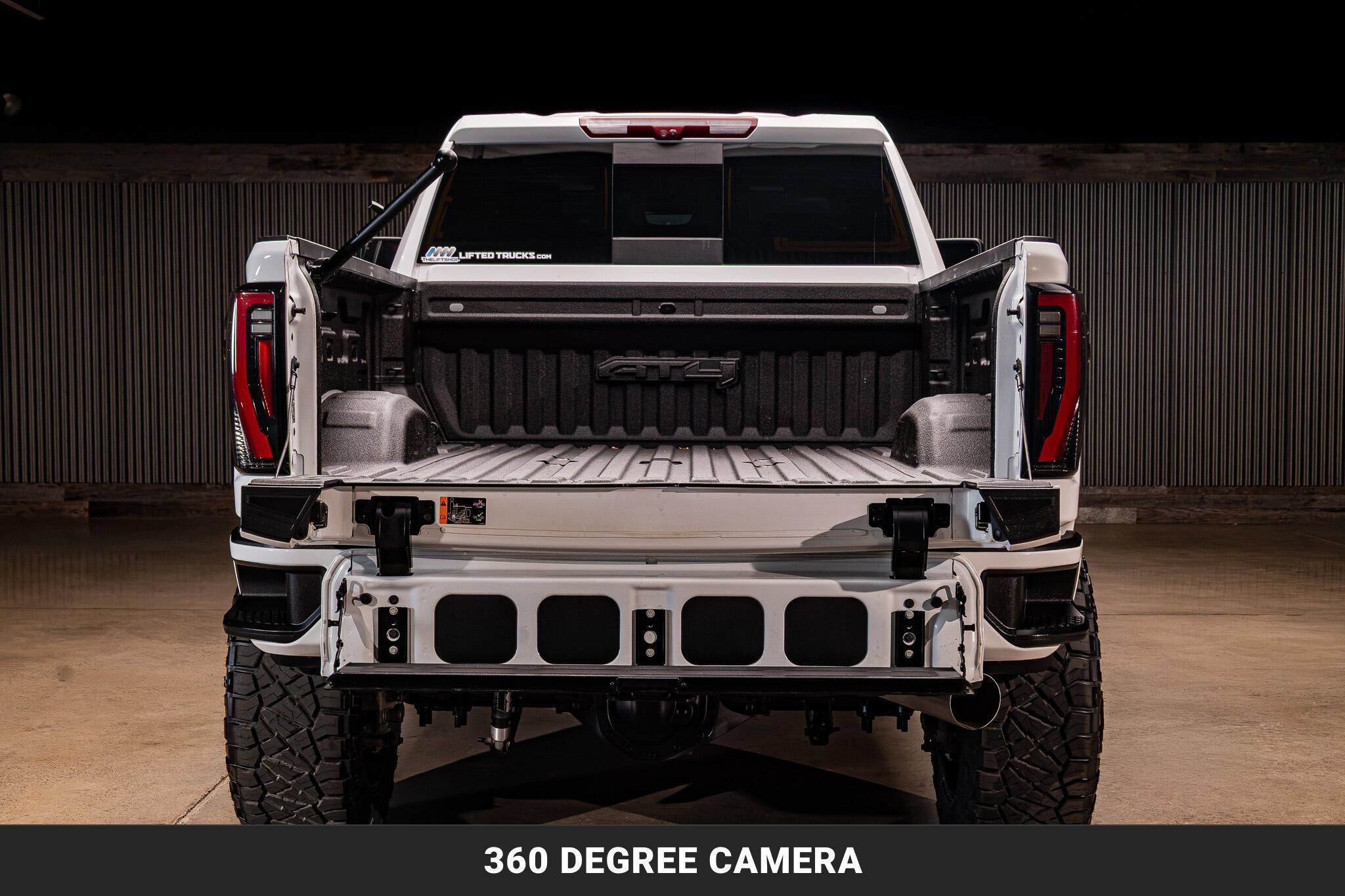 Used 2024 GMC Sierra 2500 AT4 w/ AT4 Premium Plus Package AWD/4WD image 9