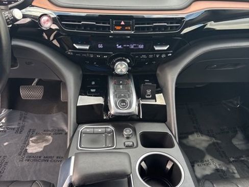 Used 2022 Acura MDX SH-AWD w/ Technology Package image 21