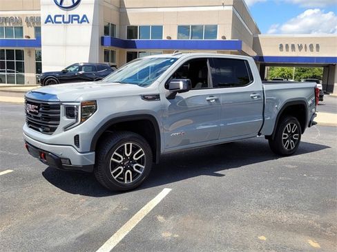 Used 2024 GMC Sierra 1500 AT4 w/ Technology Package image 3