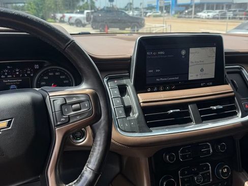Used 2021 Chevrolet Tahoe High Country AWD/4WD image 12