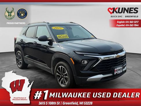 Used 2025 Chevrolet TrailBlazer LT AWD/4WD image 1