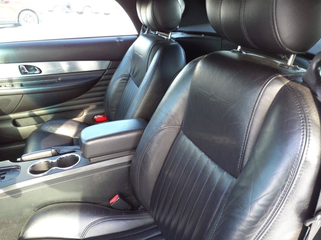 Used 2004 Ford Thunderbird RWD image 6