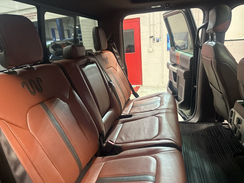 Used 2018 Ford F150 King Ranch w/ Equipment Group 601A Luxury AWD/4WD image 26
