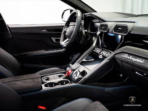 Used 2024 Lamborghini Urus S AWD/4WD image 43