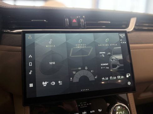 Used 2021 Jaguar F-PACE S AWD/4WD image 33