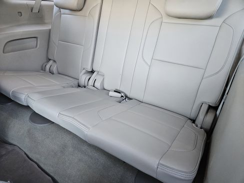 Used 2016 GMC Yukon XL Denali w/ Open Road Package image 30