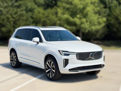 New 2026 Volvo XC90 B5 Core AWD/4WD image 4