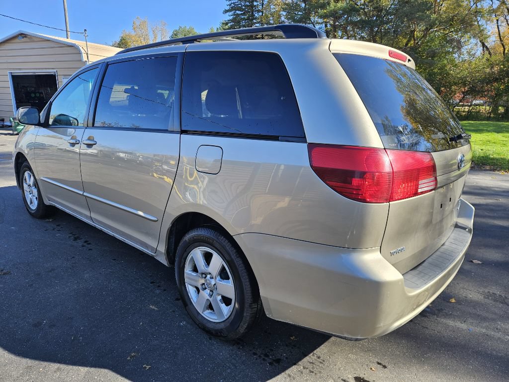 Used 2005 Toyota Sienna CE FWD image 8