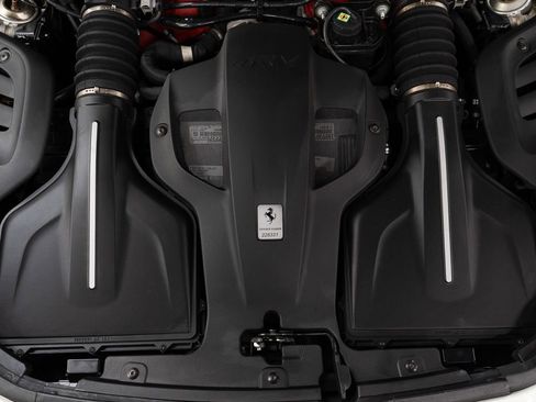 Used 2017 Ferrari GTC4Lusso image 45