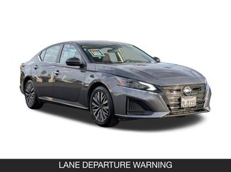 Used 2024 Nissan Altima 2.5 SV video 2
