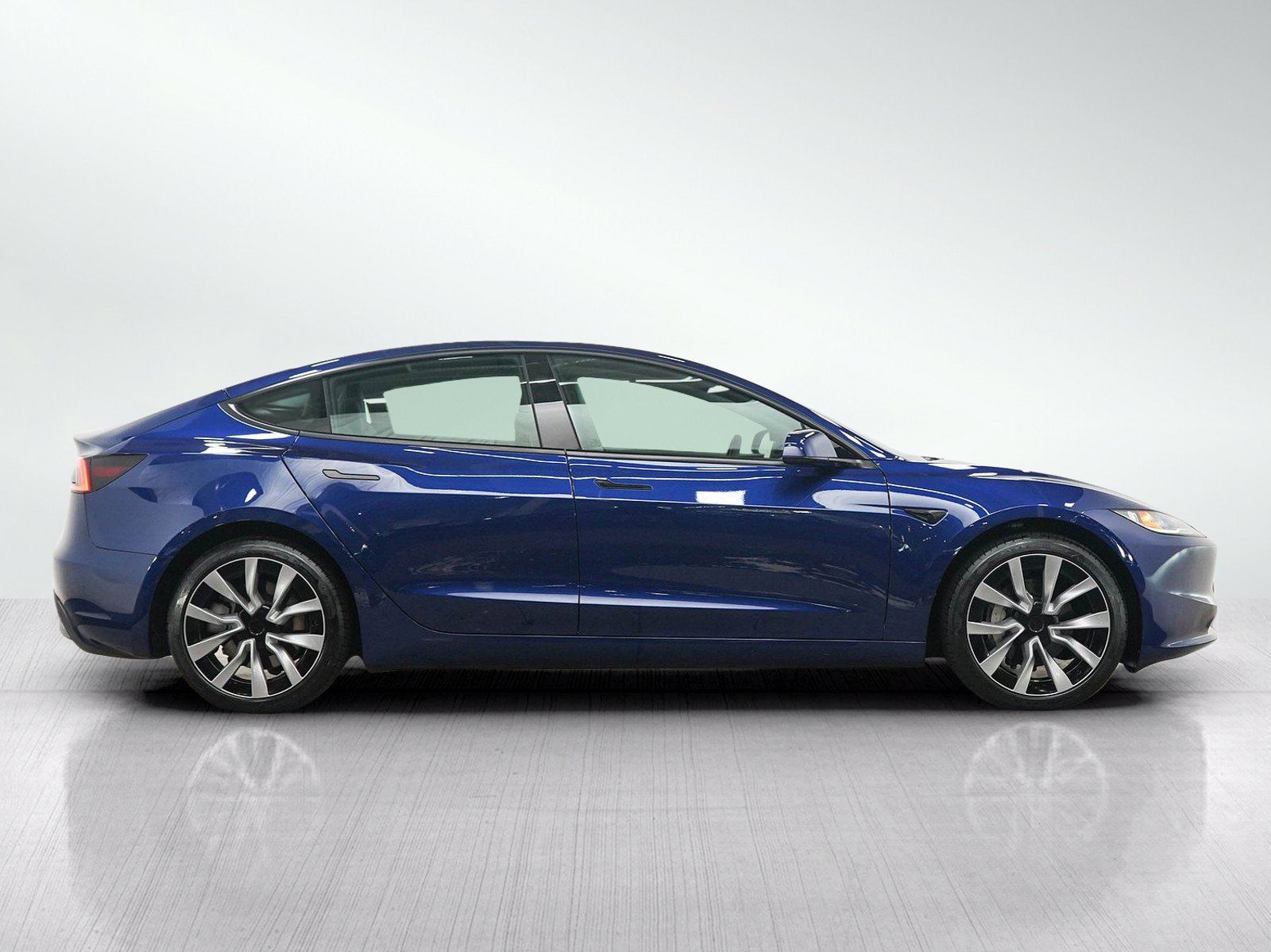 Used 2025 Tesla Model 3 Long Range AWD/4WD image 6