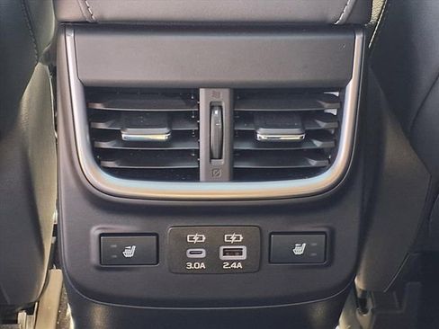 Certified 2025 Subaru Outback Limited image 11