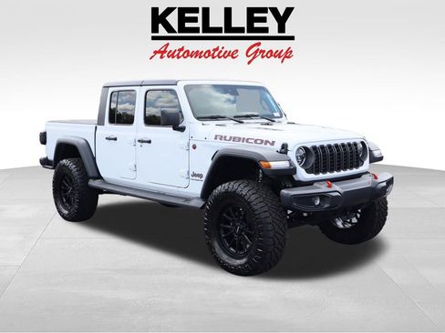 Used 2025 Jeep Gladiator Rubicon AWD/4WD image 1