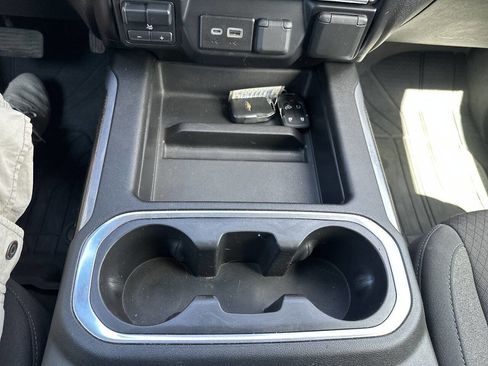 Used 2020 Chevrolet Silverado 2500 LT w/ Convenience Package image 16