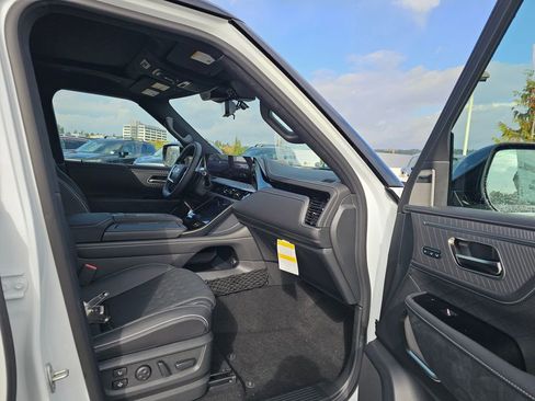 New 2026 INFINITI QX80 Autograph w/ Autograph Exterior Package image 11