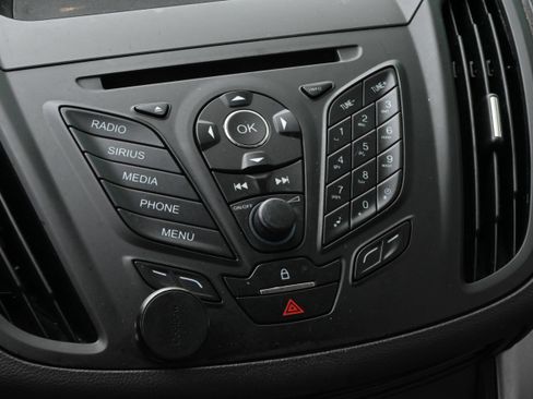 Used 2015 Ford Escape SE image 18