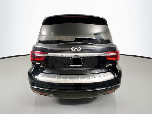 Used 2023 INFINITI QX80 Sensory w/ All-Season Package AWD/4WD image 6