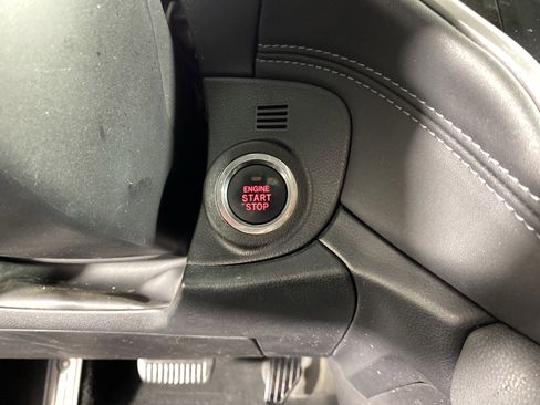 Used 2020 Subaru Outback Limited w/ Popular Package #2 image 28