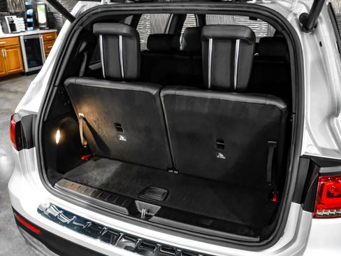 Used 2020 Mercedes-Benz GLB 250 image 46