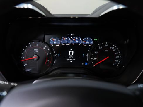 Used 2020 Chevrolet Camaro ZL1 RWD image 37