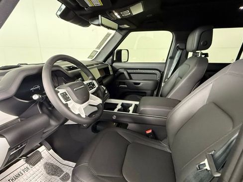 New 2026 Land Rover Defender 110 X-Dynamic SE image 5