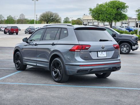 Used 2024 Volkswagen Tiguan SE R-Line image 4