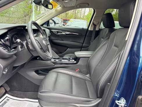 Used 2023 Buick Envision Essence FWD image 9
