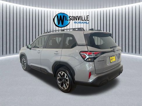 Certified 2025 Subaru Forester Premium image 8