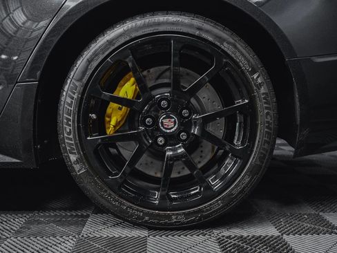 Used 2014 Cadillac CTS V image 11