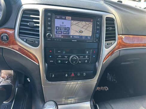 Used 2012 Jeep Grand Cherokee Overland image 20