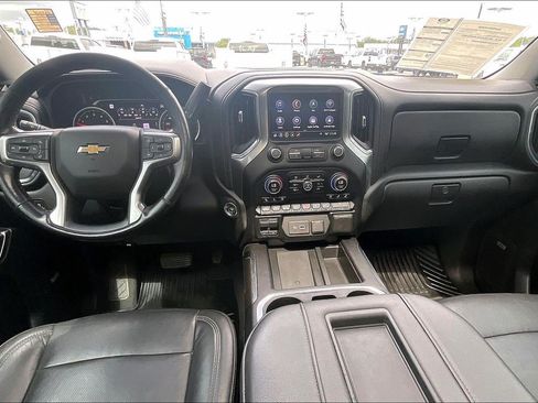 Used 2019 Chevrolet Silverado 1500 LTZ w/ LTZ Premium Package AWD/4WD image 16