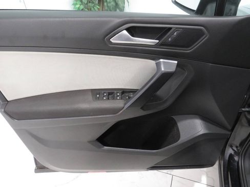 Used 2021 Volkswagen Tiguan S FWD image 20