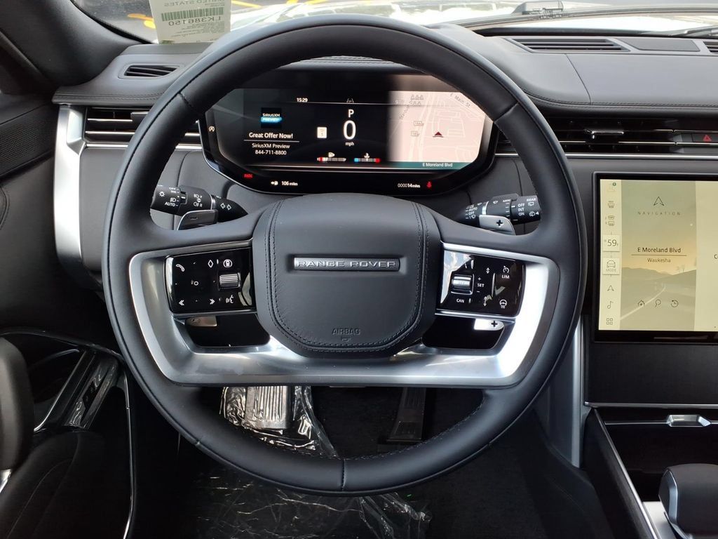 New 2026 Land Rover Range Rover Long Wheelbase SE AWD/4WD image 16