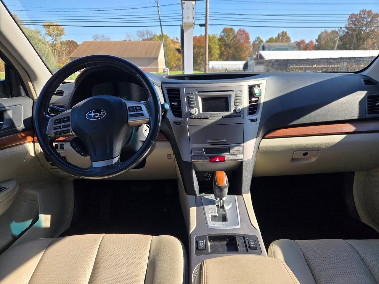 Used 2013 Subaru Outback 2.5i Limited w/ Moonroof Pkg AWD/4WD image 23