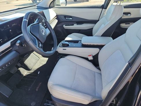 Used 2024 Nissan Ariya AWD image 9