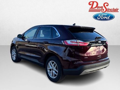 Used 2024 Ford Edge SEL w/ Convenience Package image 9