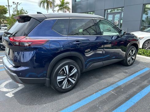 Certified 2024 Nissan Rogue SL w/ SL Premium Package FWD image 2
