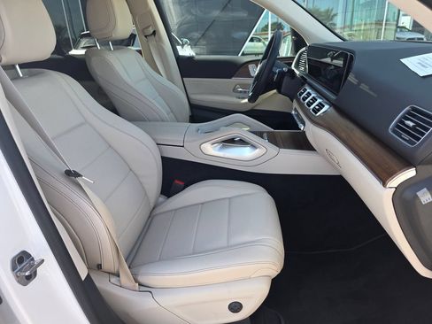 Used 2025 Mercedes-Benz GLE 450e 4MATIC image 17
