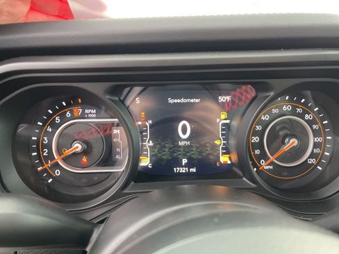 Used 2024 Jeep Gladiator Rubicon image 11