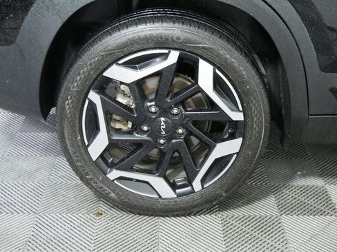 Certified 2024 Kia Seltos SX w/ SX Sunroof Package AWD/4WD image 13