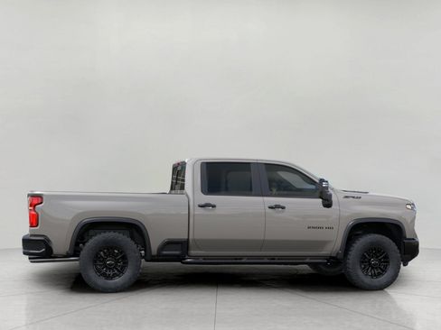 Used 2026 Chevrolet Silverado 2500 ZR2 w/ LPO, Dark Essentials Package AWD/4WD image 5