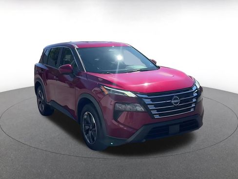 Used 2025 Nissan Rogue SV FWD image 3