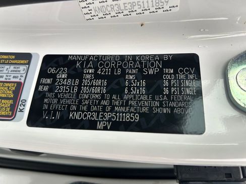 Used 2023 Kia Niro EX image 34