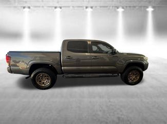 Used 2020 Toyota Tacoma SR w/ SR Convenience Package RWD video 3