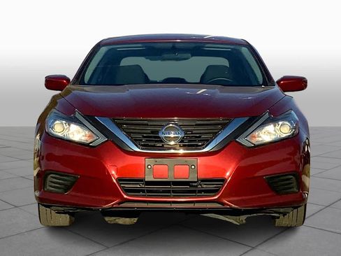Used 2017 Nissan Altima 2.5 S w/ Power Driver Seat Package FWD image 4