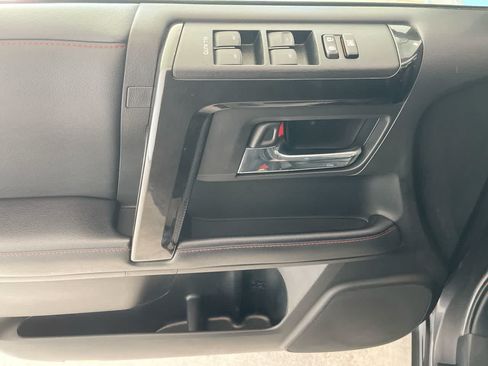 Certified 2020 Toyota 4Runner TRD Off-Road Premium w/ Moonroof Package AWD/4WD image 13