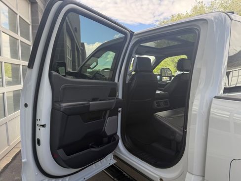 Used 2025 Ford F350 Lariat AWD/4WD image 32