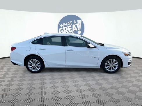 Used 2025 Chevrolet Malibu LT FWD image 4